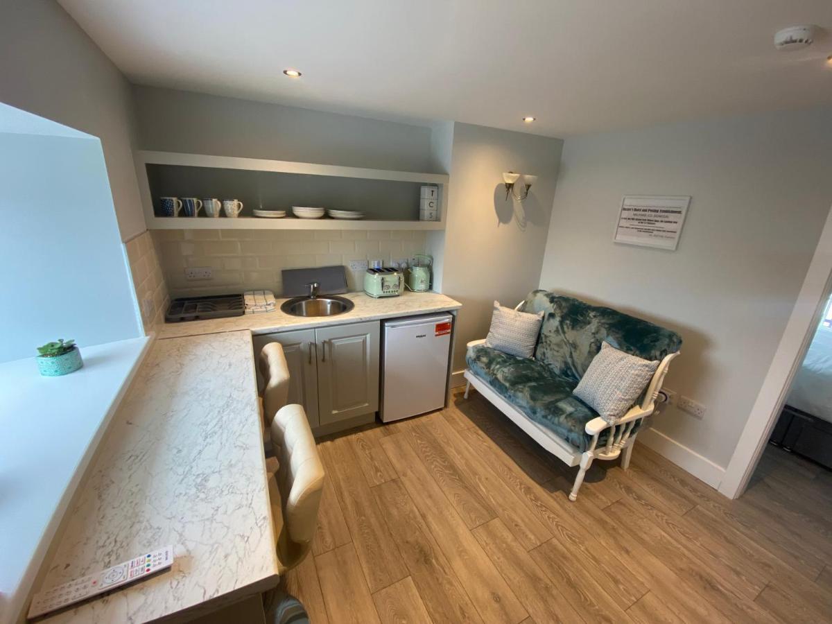 Baxters Apartments Милфорд Экстерьер фото