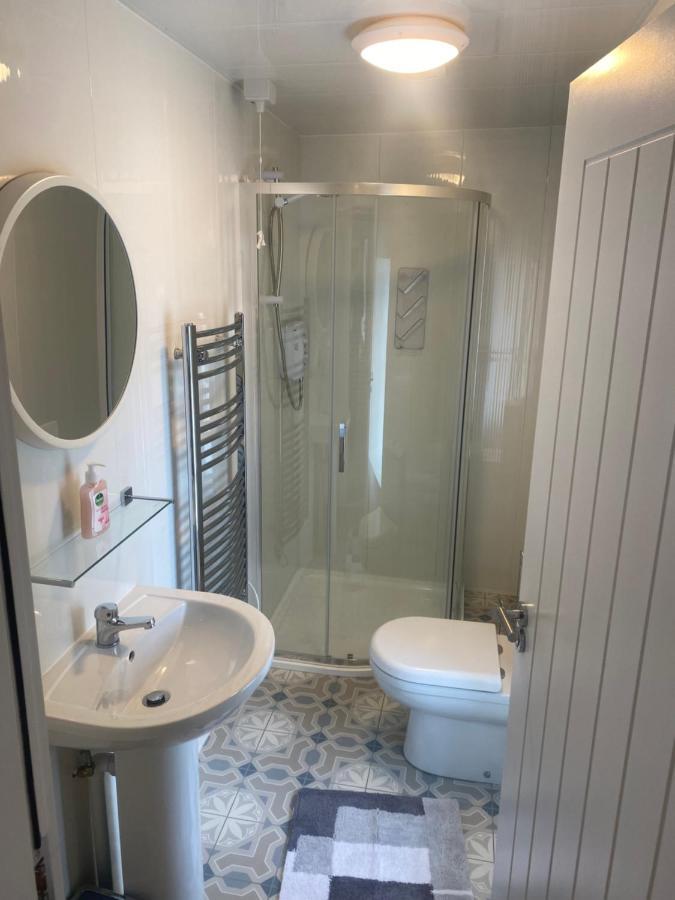 Baxters Apartments Милфорд Экстерьер фото